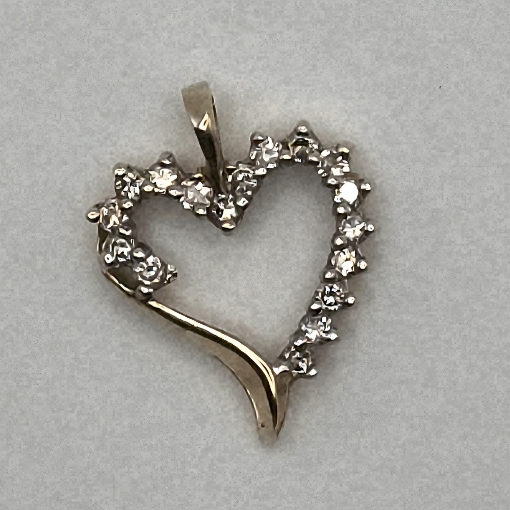 10k Gold/Diamond Pendant
